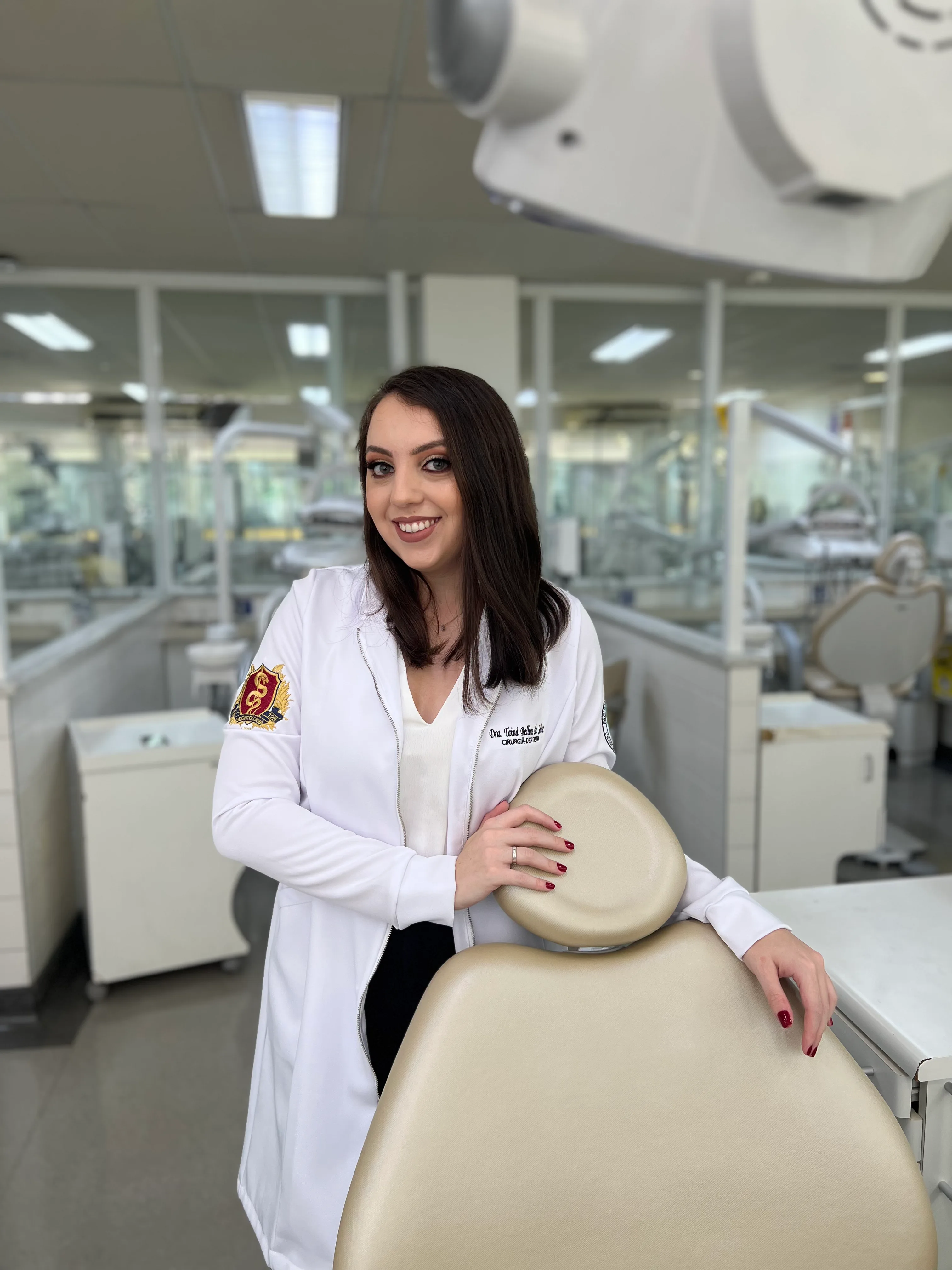 Alinhadores Invisíveis — Dra. Tainá Belline